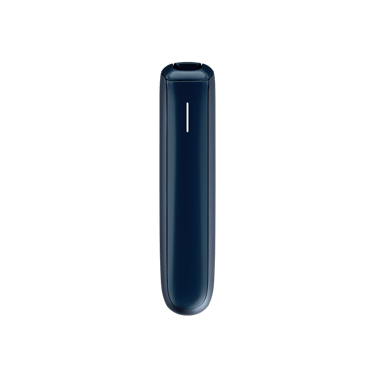 Pohled zepředu na zařízení Ploom AURA Navy Blue