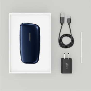 Příslušenství Ploom X - modrý Ploom X Advanced navy blue, usb kabel, čisticí tyčinka a adaptér 