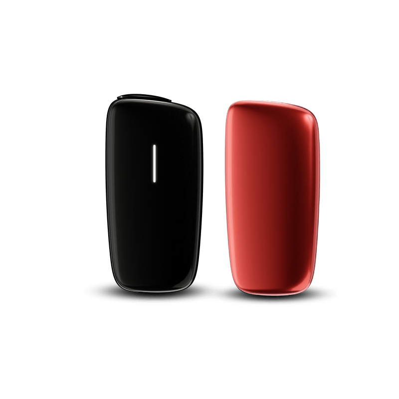 Sada Ploom produktů - červený přední panel a Black Ploom X Advanced zařízení