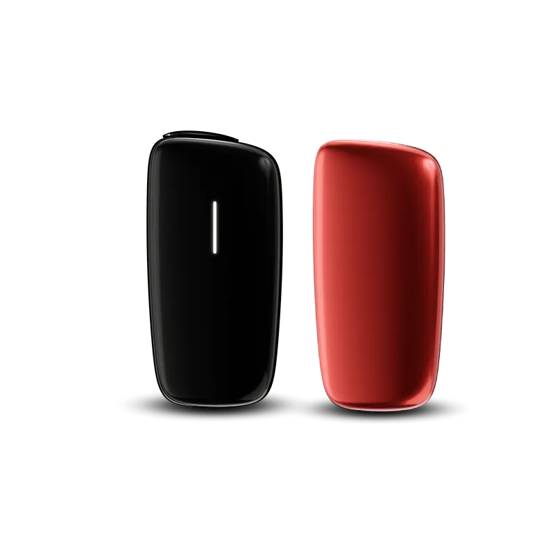 Sada Ploom produktů - červený přední panel a Black Ploom X Advanced zařízení